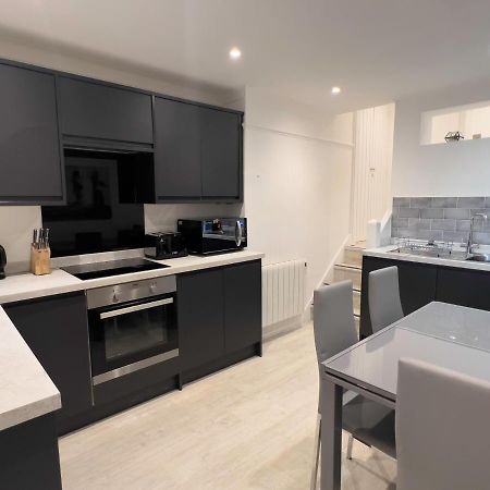 The Dragon Pad Boutique Apartment Ройал-Танбридж-Уэльс Экстерьер фото