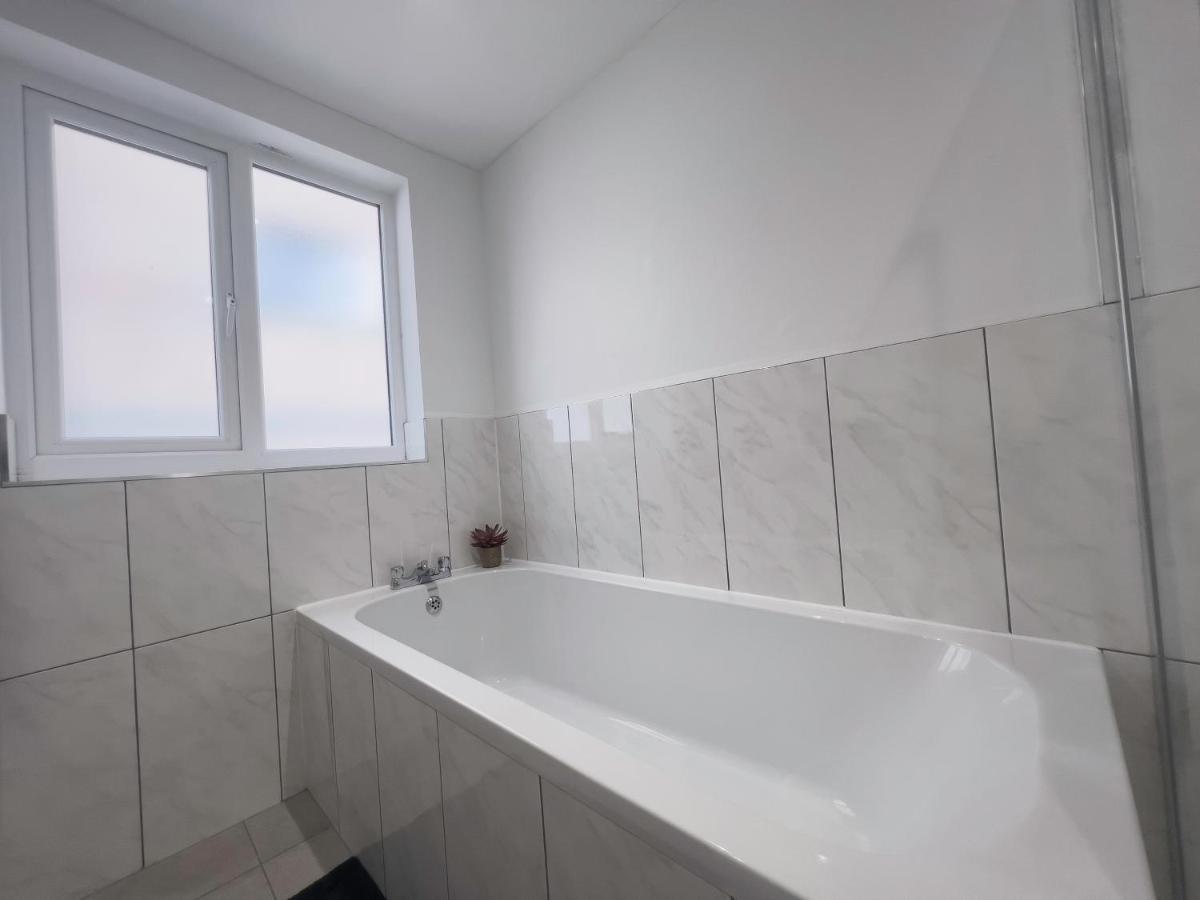 The Dragon Pad Boutique Apartment Ройал-Танбридж-Уэльс Экстерьер фото