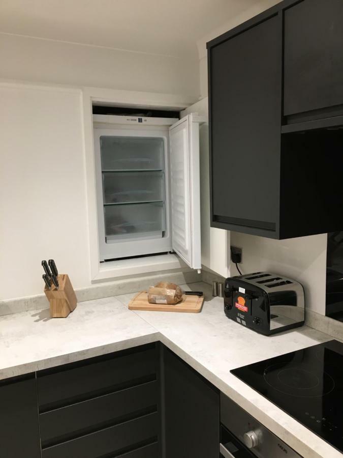 The Dragon Pad Boutique Apartment Ройал-Танбридж-Уэльс Экстерьер фото